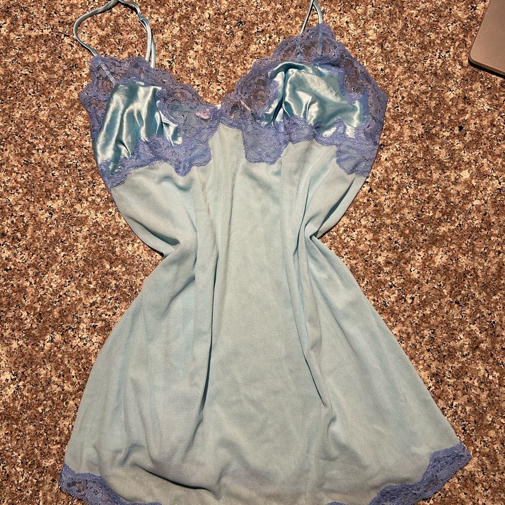 Vintage y2k Victoria’s Secret slip